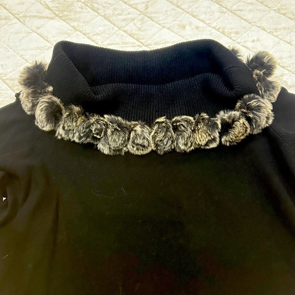 🎉HP🎉 Vtg Cabo Black Sweater with Fur (Faux?) Trimmed Collar PM - Picture 2 of 7